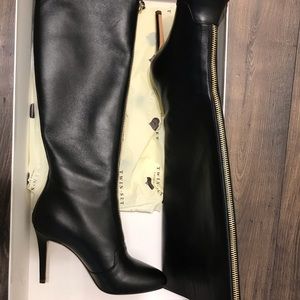 Women leather boots